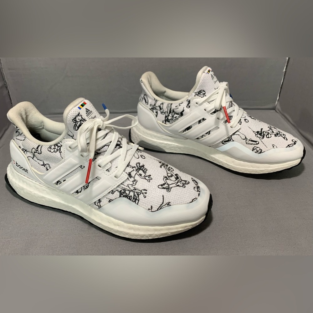 Adidas Ultraboost DNA Disney Goofy Edition Women’s Size 6